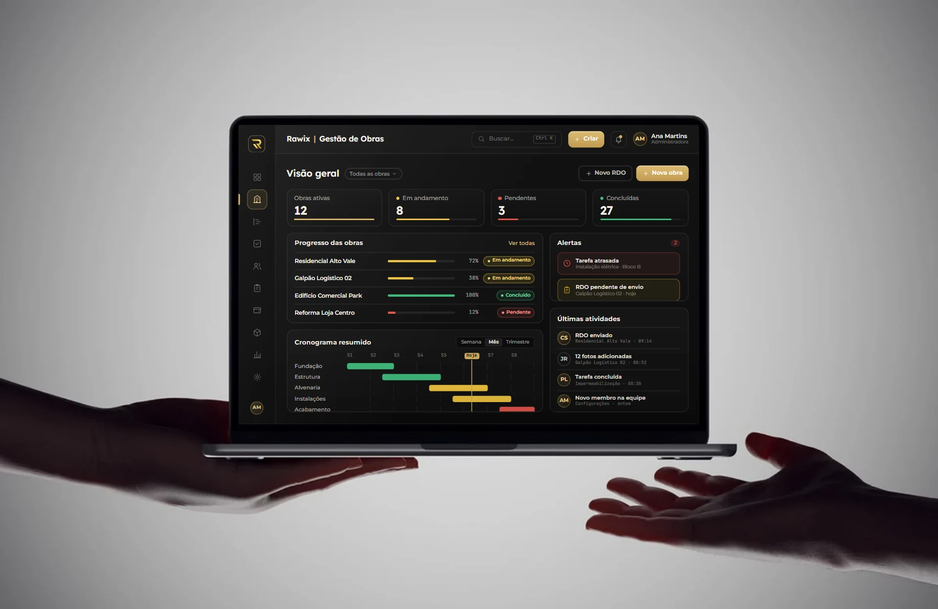 Aplicativo RAWIX | Gestão de Obras aberto num notebook: visão geral das obras, progresso, cronograma e alertas.